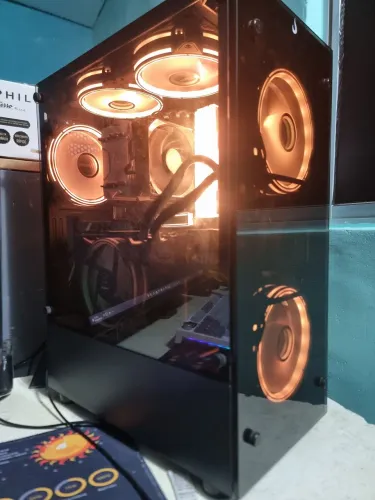 Gabinete Gamer C/ 5 fans ARGB