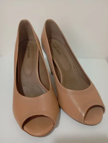 Sapato feminino usado tamanho 37
