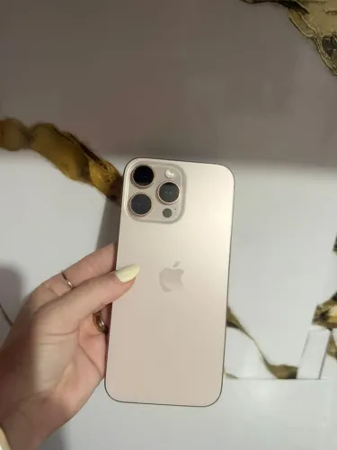 iPhone 16 pro Max 256 GB sem marcas de uso