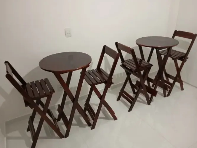 2 mesas bistrô seminovas com 2 banquetas por apenas 650,00