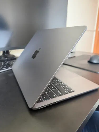 MacBook Air M2 - Impecável