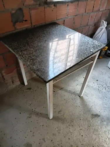 Mesa de 4 lugares