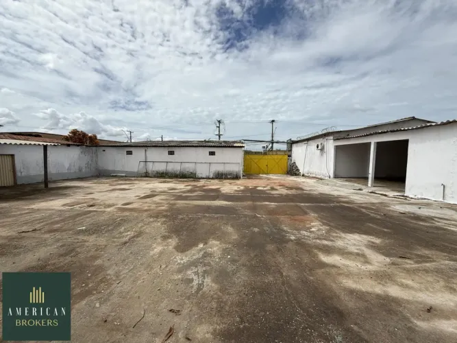 Galpão Comercial com Area, Salas, Banheiros, proprio para Mecanica, Industria, D