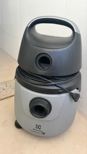 Aspirador de pó Electrolux A10smart