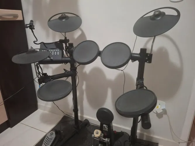 Bateria Eletrônica - Yamaha DTX 450K Completa - Excelente Estado (*Detalhe em 1 Prato*)