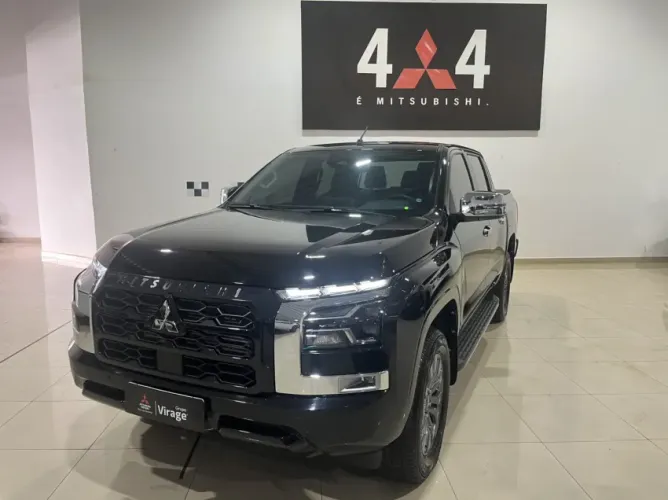 Mitsubishi TRITON HPE-S 2.4 CD 4X4 TB Diesel Aut. 2026