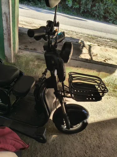 Triciclo elétrico
