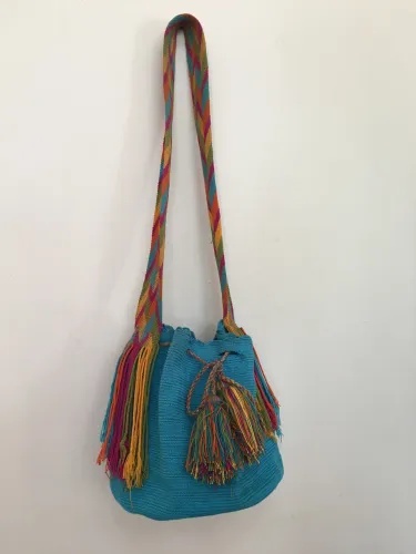 Bolsa azul  linha wayuu peruana 