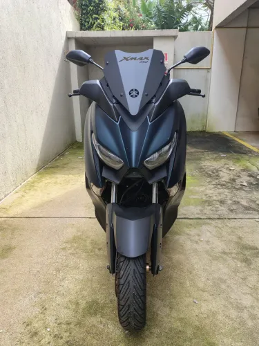 XMAX 25O 2023