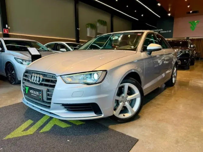 Audi A3 Sed.1.8/1.8 Ambit.16v TB FSI S-tronic 2015