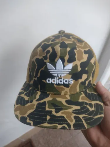 Boné Adidas original