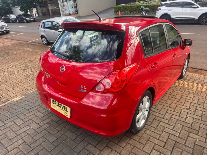 Nissan Tiida SL 1.8/1.8 Flex 16V Aut. 2013