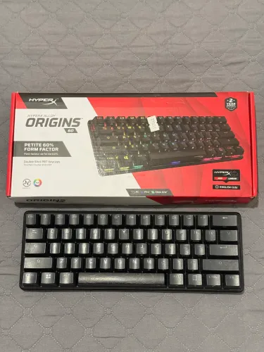 teclado gamer hyperx alloy origins 60 preto