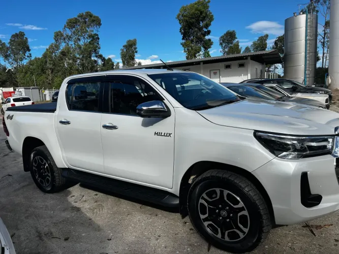 Toyota Hilux CD SRX 4X4 2.8 TDI 16V Diesel Aut. 2023