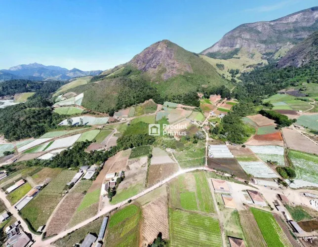 Sítio à venda, 179300 m² por R$ 2.400.000,00 - Barracão dos Mendes - Nova Friburgo/RJ