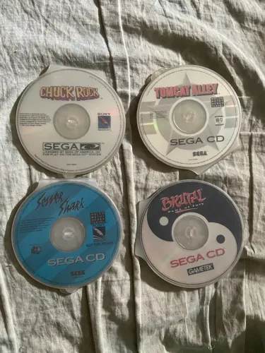 Coleção de 4 jogos Sega CD com Arranhões não sei se Funcionam