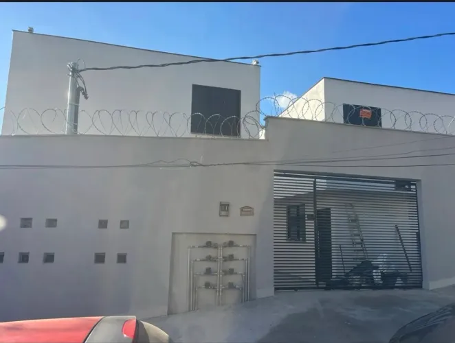 Casa em condomínio de casas para locação 