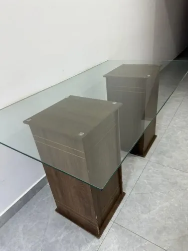 Mesa de jantar retangular de vidro