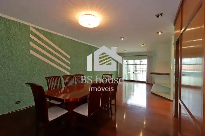 Casa Térrea 400m², 3 suítes, 5 banheiros, piscina, 4 vagas - Santa Maria