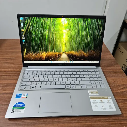 Asus Vivobook 15 Intel i5-1334U 13ª geração 8GB SSD nvme 256GB Tela 15,6 FullHD + Garantia