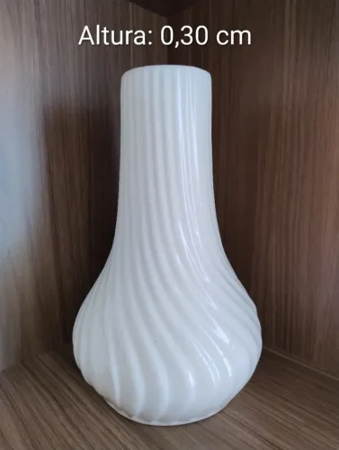 Vaso De Porcelana Vintage Anos 70 Canelado.