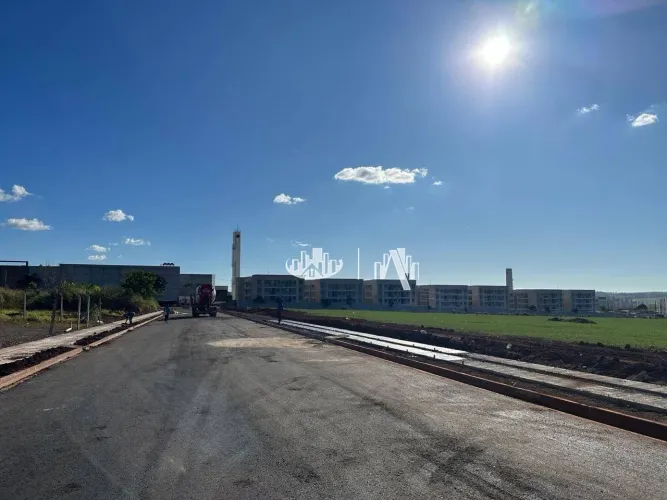 Terreno à venda, 280 m² por R$ 299.000,00 - Jardim dos Estados - Londrina/PR
