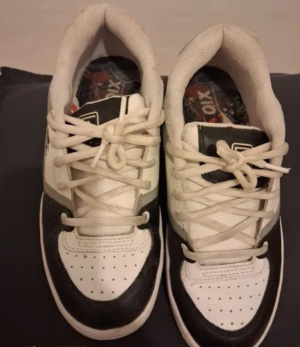 Tenis 42