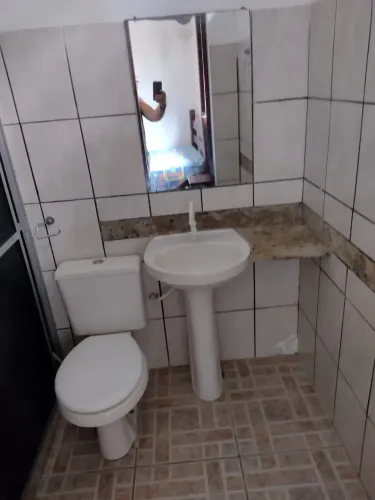 Imóvel para aluguel possui 25 metros quadrados com 1 quarto em Itapuã - Salvador - BA