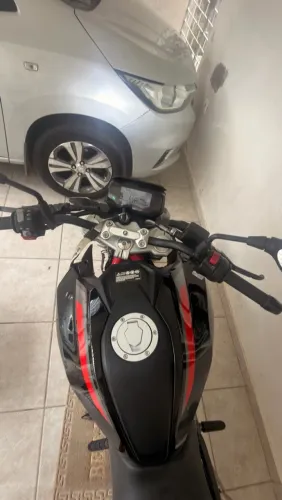 BMW G 310 R 2025