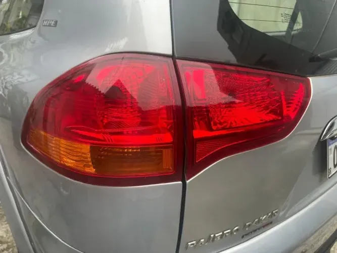 Lanterna Mitsubishi pajero 