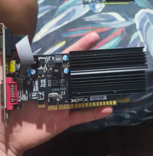 Placa de vídeo Radeon hd 5450 1gb ddr3 