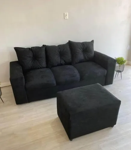 Sofá com PUFF preto