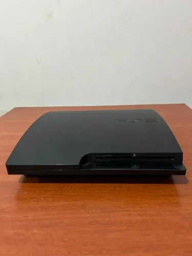PS3 SEMI NOVO.