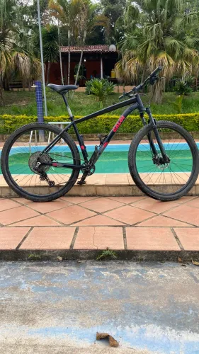 Mountain Bike Caloi Explorer Pro