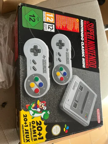 Super Nintendo Classic Mini (versão europeia).