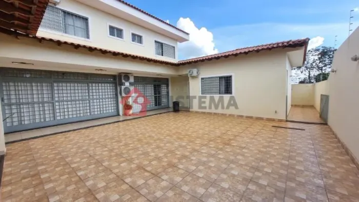 Sobrado no bairro Vila Liberdade em Presidente Prudente