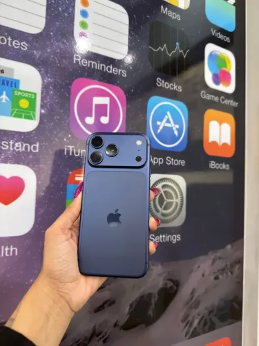 iPhone 17 PRO MAX 256GB - seminovo bateria 100%