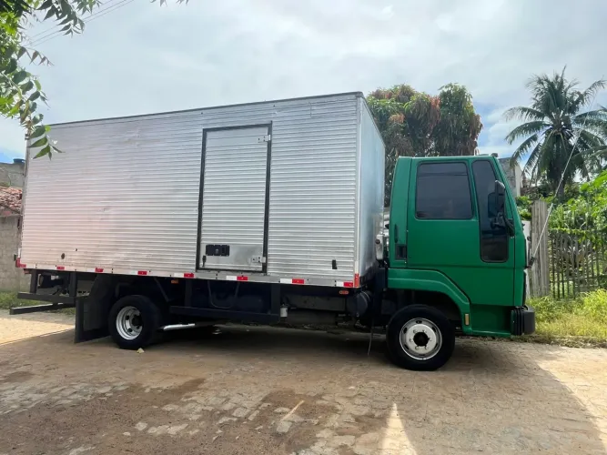 Caminhão Ford 814