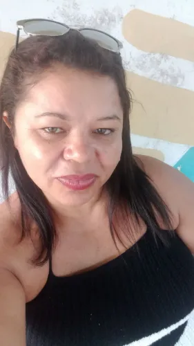 Cuido de idoso ou criaça a noite menos finais de semana