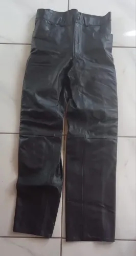 Calça couro Feminina motoqueira 42 preta
