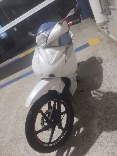 Moto top