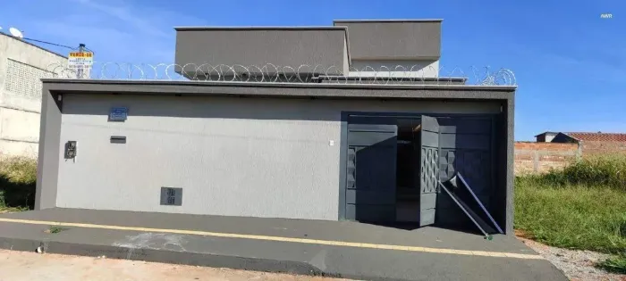 Casa Térrea à Venda  3 Quartos no Setor Recanto das Emas Goiânia  GO