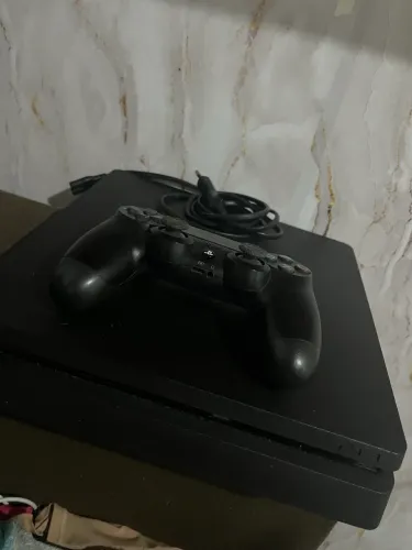PS4 SLIM 500 GB