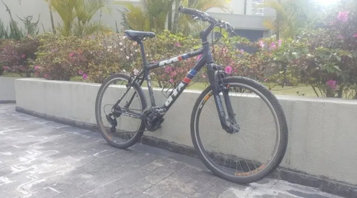 Monta bike GTA aro 26 original 