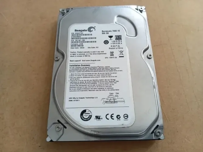 Disco Rígido De 500GB Seagate ST500DM002 Cor Prata
