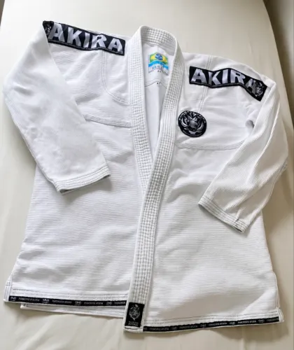 Kimono Jiu-Jitsu Akira Skinny
