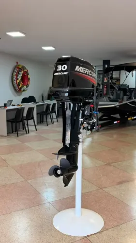 MERCURY 30 HP 2 TEMPOS COMANDO À DISTÂNCIA - LANÇAMENTO