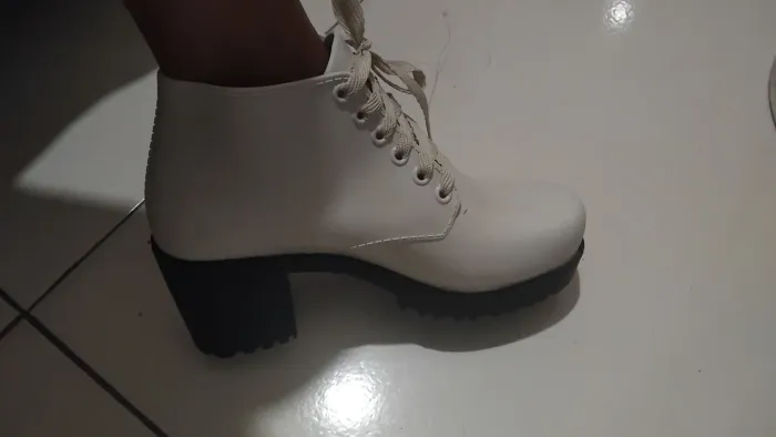 Bota feminina N 36