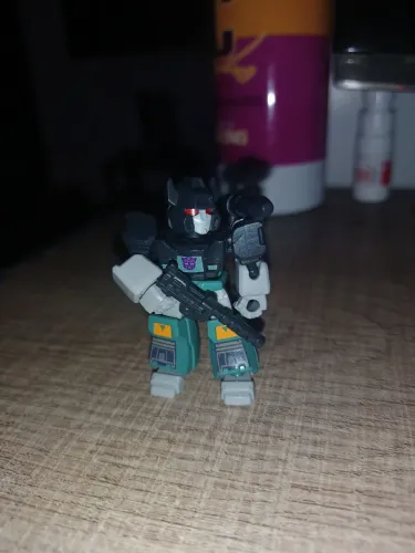 Transformers defender 01 - SG Sideswipe