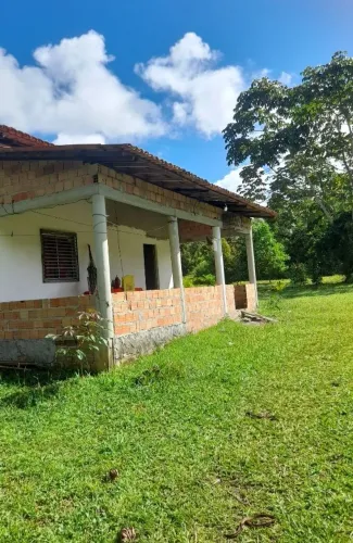 Casa e sítio 